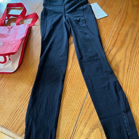 Fast and Free Lulu Lemon Black Tights - size 2, high rise, 25" length - Picture 1 of 3